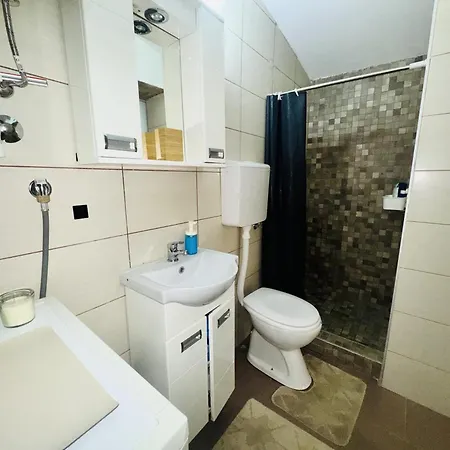 Entire Place In Zemun Apartment